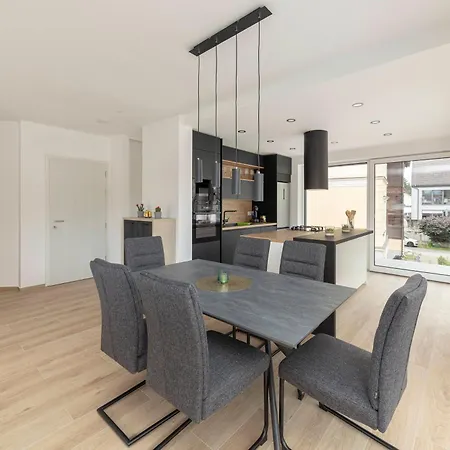 Bozica * リュブリャナ